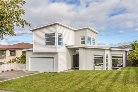 Photo of property in 20 Nelson Avenue, Aotea, Porirua, 5024