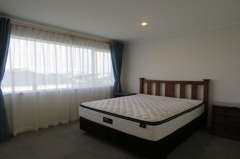 Photo of property in 11 George West Square West, Wigram, Christchurch, 8025