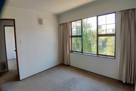 Photo of property in 1/37 Rangitoto Terrace, Milford, Auckland, 0620