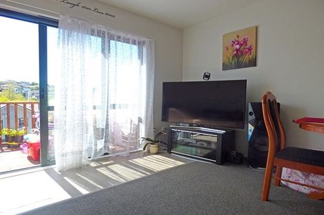 Photo of property in 2726/10 John Jennings Drive, Oteha, Auckland, 0632