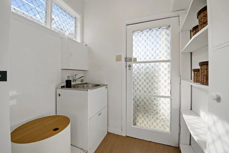 Photo of property in 4 Bloomfield Place, Epsom, Auckland, 1023