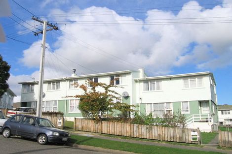 Photo of property in 3a3b Cumberland Grove, Cannons Creek, Porirua, 5024