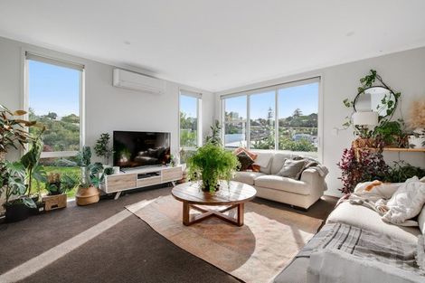 Photo of property in 30 Taitonga Lane, Stanmore Bay, Whangaparaoa, 0932