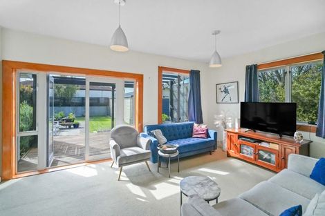 Photo of property in 25 Frankleigh Street, Somerfield, Christchurch, 8024