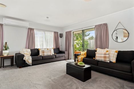 Photo of property in 10b Resolution Road, Welcome Bay, Tauranga, 3112