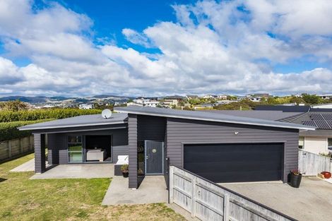 Photo of property in 12 Mo Street, Camborne, Porirua, 5026