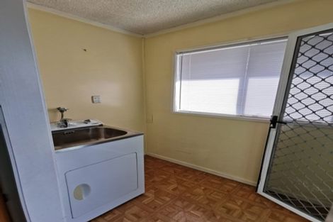 Photo of property in 172 Lincoln Road, Henderson, Auckland, 0610