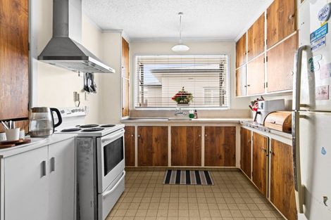 Photo of property in 24 Avenue Road, Greenmeadows, Napier, 4112