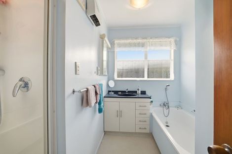 Photo of property in 10 Islay Place, Woolston, Christchurch, 8062