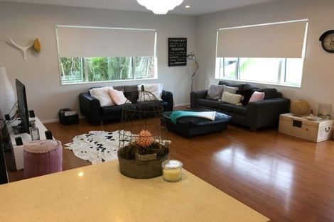 Photo of property in 19b Duncan Avenue, Te Atatu South, Auckland, 0610