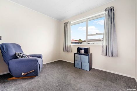 Photo of property in 2/26a Boundary Road, Clover Park, Auckland, 2019