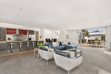 Photo of property in 4 Lantern Lane, Halswell, Christchurch, 8025