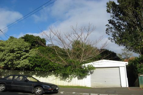 Photo of property in 9 Newcombe Crescent, Karori, Wellington, 6012