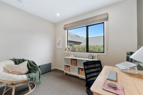 Photo of property in 2 Jacks Point Rise, Jacks Point, Queenstown, 9371