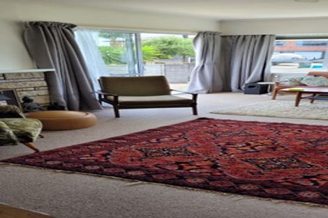 Photo of property in 7 Margaret Place, Merrilands, New Plymouth, 4312