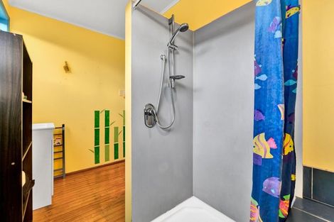 Photo of property in 34 Endeavour Street, Marfell, New Plymouth, 4310