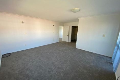 Photo of property in 8 Belvedere Court, West Harbour, Auckland, 0618