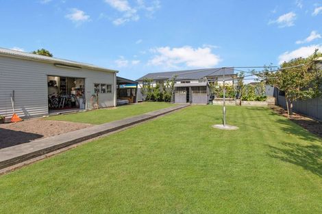 Photo of property in 25 Caffray Avenue, Aramoho, Whanganui, 4500