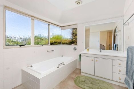 Photo of property in 1/30 Bevyn Street, Castor Bay, Auckland, 0620