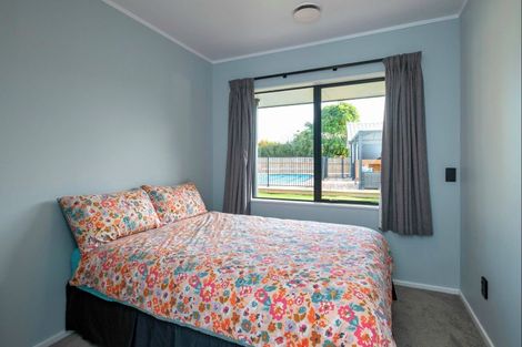 Photo of property in 16 Homewood Avenue, Levin, 5510