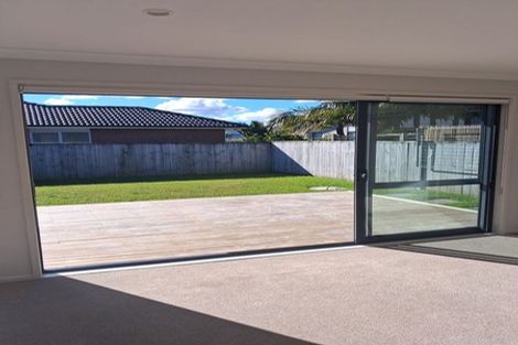 Photo of property in 11 Leebank Crescent, Riverhead, 0820