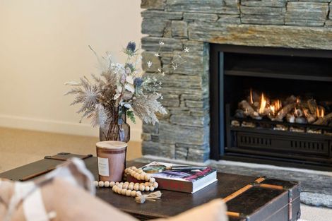 Photo of property in 9 Innes Place, Arrowtown, 9302