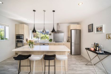 Photo of property in 2d Zion Road, Birkenhead, Auckland, 0626