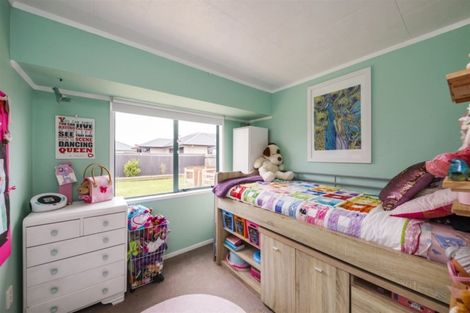 Photo of property in 94 Roberts Line, Kelvin Grove, Palmerston North, 4414