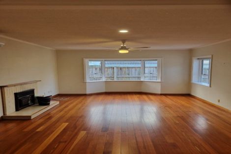 Photo of property in 22 Niccol Avenue, Narrow Neck, Auckland, 0624