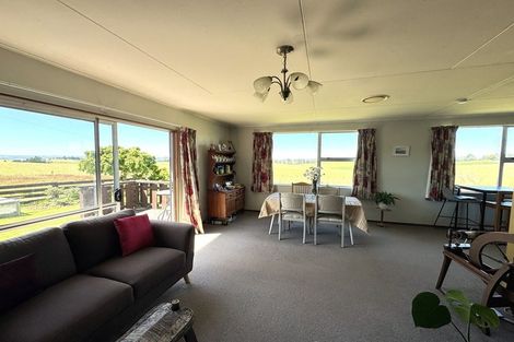 Photo of property in 86 Totara Island Road, Clifton, Balclutha, 9273