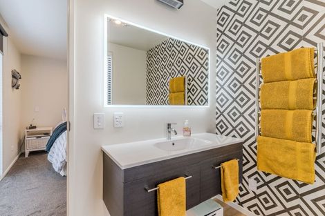 Photo of property in 10 Trudi Place, Green Island, Dunedin, 9018