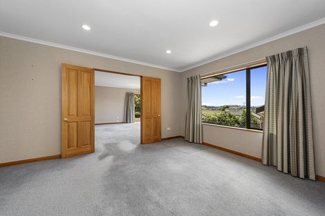 Photo of property in 43 Greenfield Drive, Western Heights, Hamilton, 3200