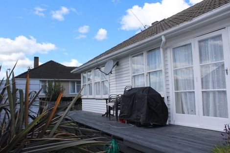 Photo of property in 9 Tranmere Road, Fairfield, Hamilton, 3214