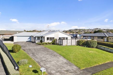 Photo of property in 64 O'connor Drive, Pukekohe, 2120