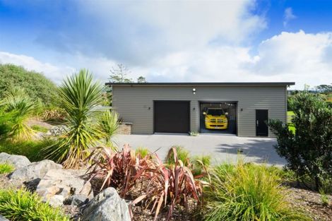 Photo of property in 265 Old North Road, Kumeu, 0892