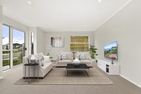 Photo of property in 4 Leggett Lane, Red Beach, 0932