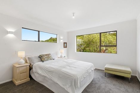 Photo of property in 61 Amapur Drive, Khandallah, Wellington, 6035