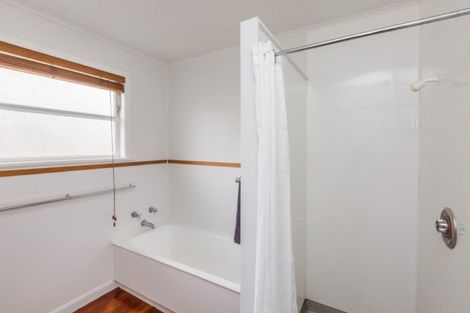 Photo of property in 5a Bradford Place, Awapuni, Palmerston North, 4412