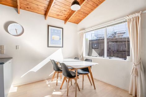 Photo of property in 1/25 Neil Avenue, Te Atatu Peninsula, Auckland, 0610