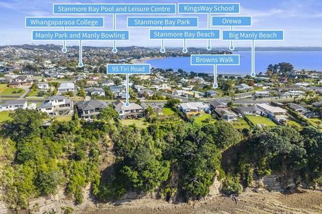 Photo of property in 95 Tiri Road, Tindalls Beach, Whangaparaoa, 0930