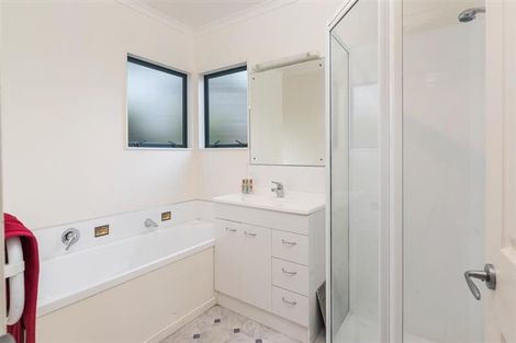 Photo of property in 55 Tindalls Bay Road, Tindalls Beach, Whangaparaoa, 0930