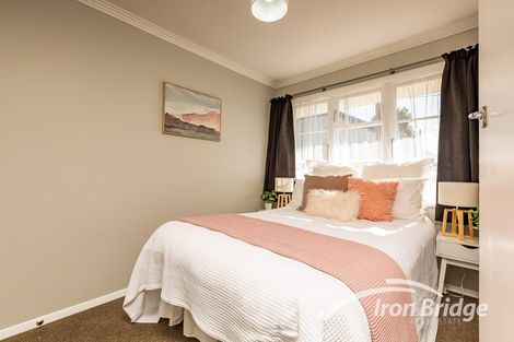 Photo of property in 4/6 Ruahine Street, Trentham, Upper Hutt, 5018