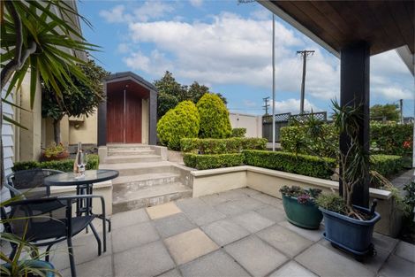 Photo of property in 33 Bleakhouse Road, Howick, Auckland, 2014