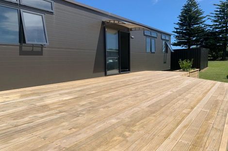 Photo of property in 43 Seafront Road, Castlecliff, Whanganui, 4501