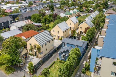 Photo of property in 2/36 Mathesons Road, Phillipstown, Christchurch, 8011