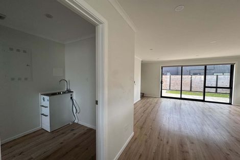 Photo of property in 10 Betty Boyes Street, Wallaceville, Upper Hutt, 5018
