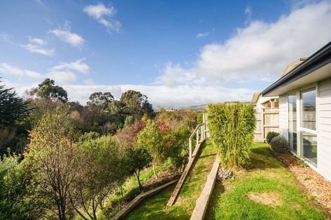 Photo of property in 8 Silkwood Place, Fitzherbert, Palmerston North, 4410