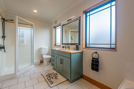 Photo of property in 23 Balmoral Drive, Terrace End, Palmerston North, 4410