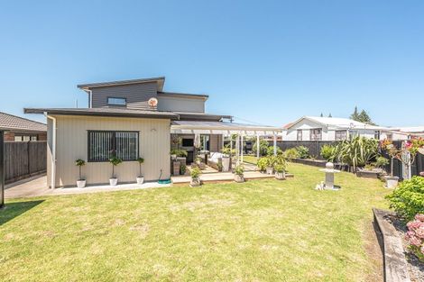 Photo of property in 13 Kamahi Street, Castlecliff, Whanganui, 4501