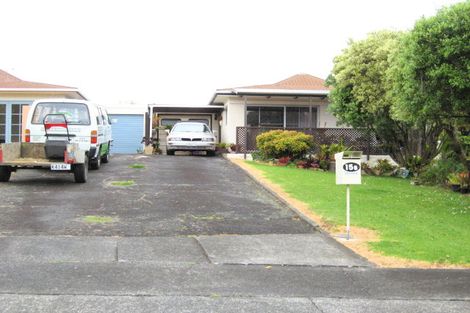 Photo of property in 2/15 Claresholm Place, Mangere Bridge, Auckland, 2022